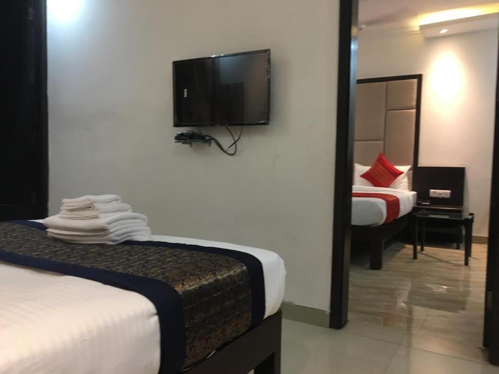 Hotel Spb 87 Near Karol Bagh Metro Station